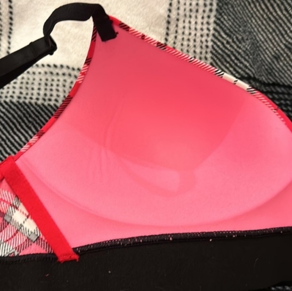 PINK Victoria's Secret Where Everywhere Wireless Lightly Lined Bra - Picture 6 of 10